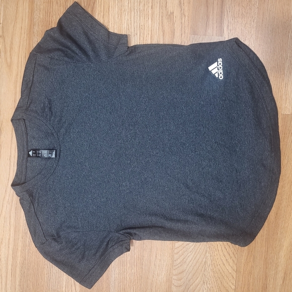 Adidas - Picture 1 of 8